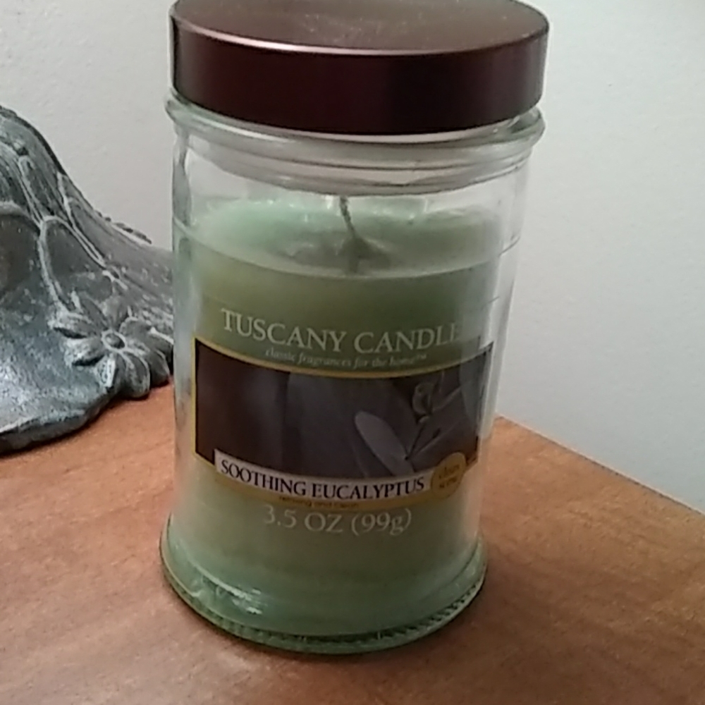 Tuscany Candle Soothing Eucalyptus candle